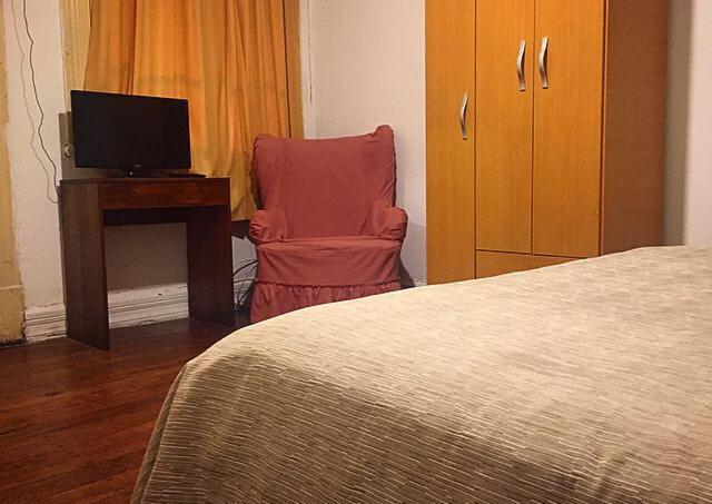 Hostal Fiorenttina 瓦尔帕莱索 外观 照片