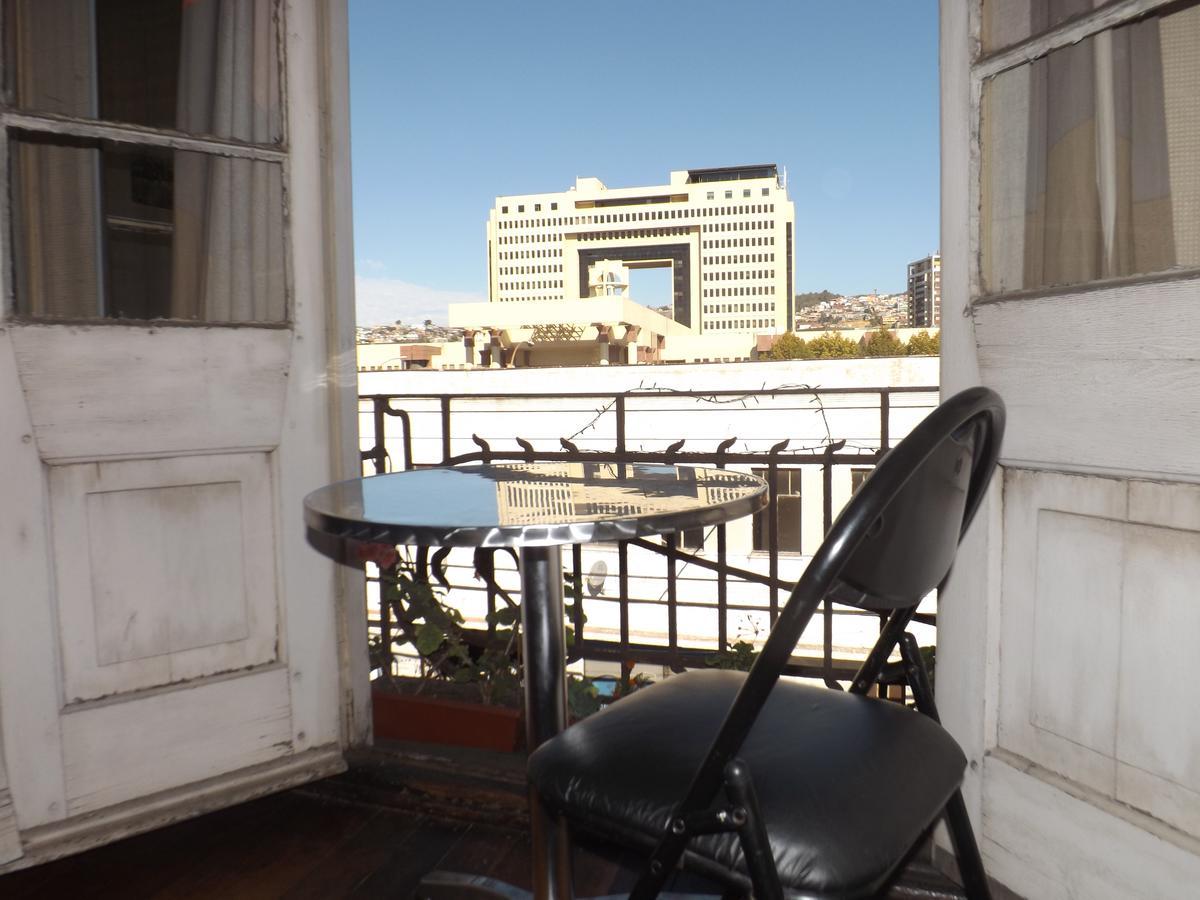 Hostal Fiorenttina 瓦尔帕莱索 外观 照片
