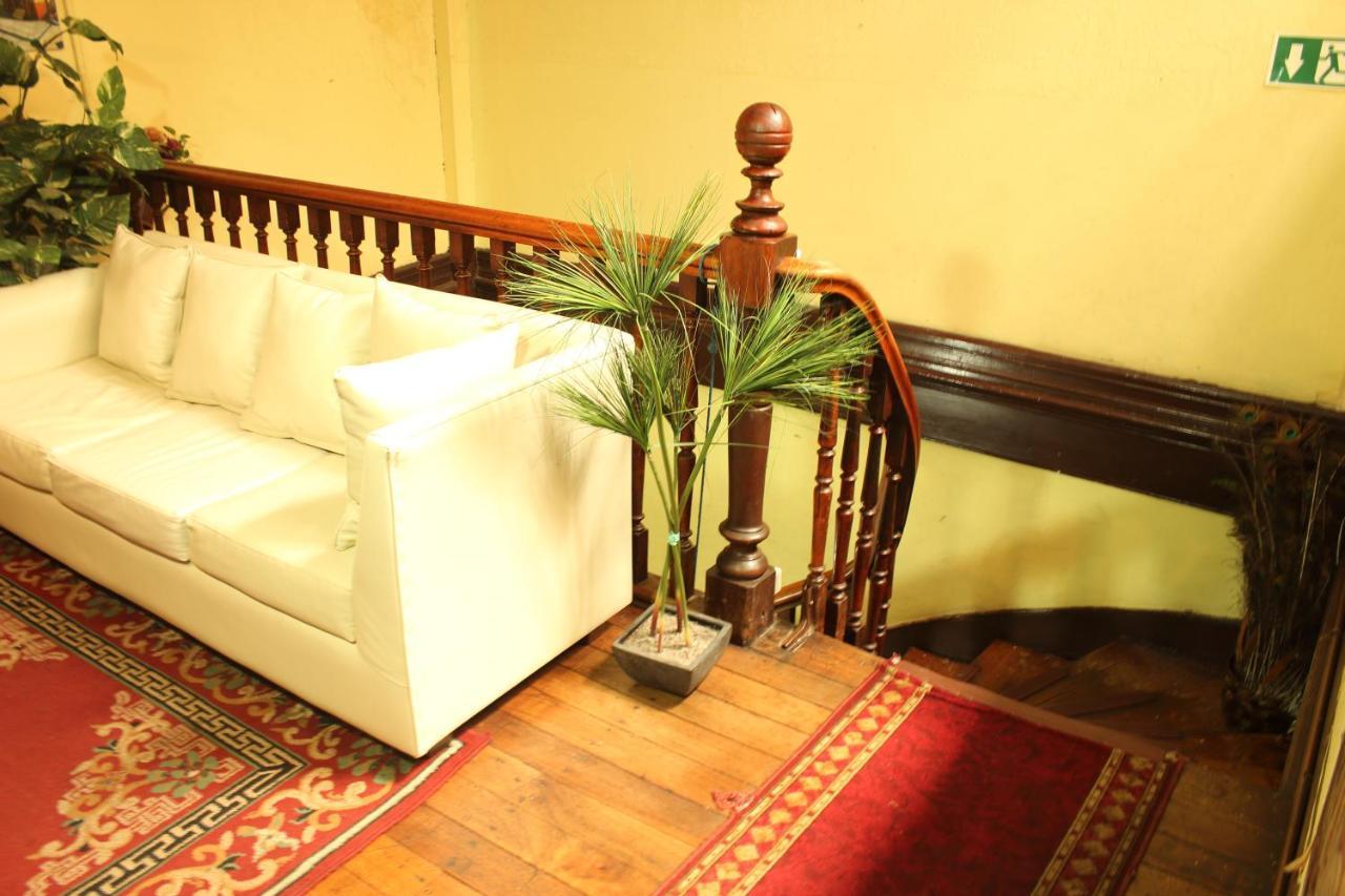 Hostal Fiorenttina 瓦尔帕莱索 外观 照片